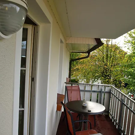 Muecke, Christian Apartment *